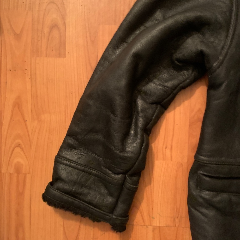 Authentic 100% Leather Shearling - image 4